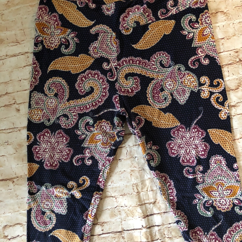 LulaRoe paisley leggings Size TC